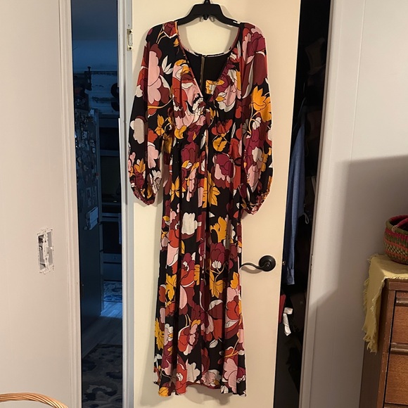 Maeve Vibrant Floral Long Sleeve Dress - Picture 1 of 2